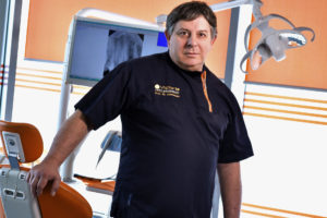 Dott. Maurizio Ottomano - Centri Odontoiatrici Victoria